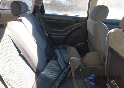 2005 Toyota Matrix from USA, damaged, VIN 2T1LR32E25C403679